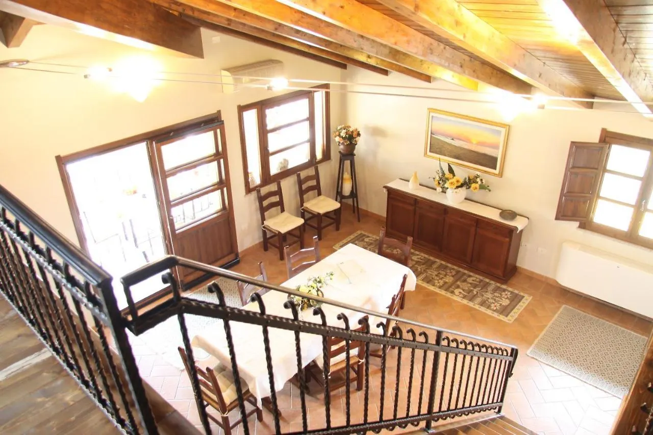 Hotel Il Quinto Moro Arbus 0*,  Italia