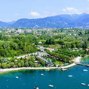 https://residence-villalsole.it-lombardy.com