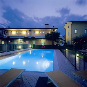 https://fiorella-sirmione.it-lombardy.com